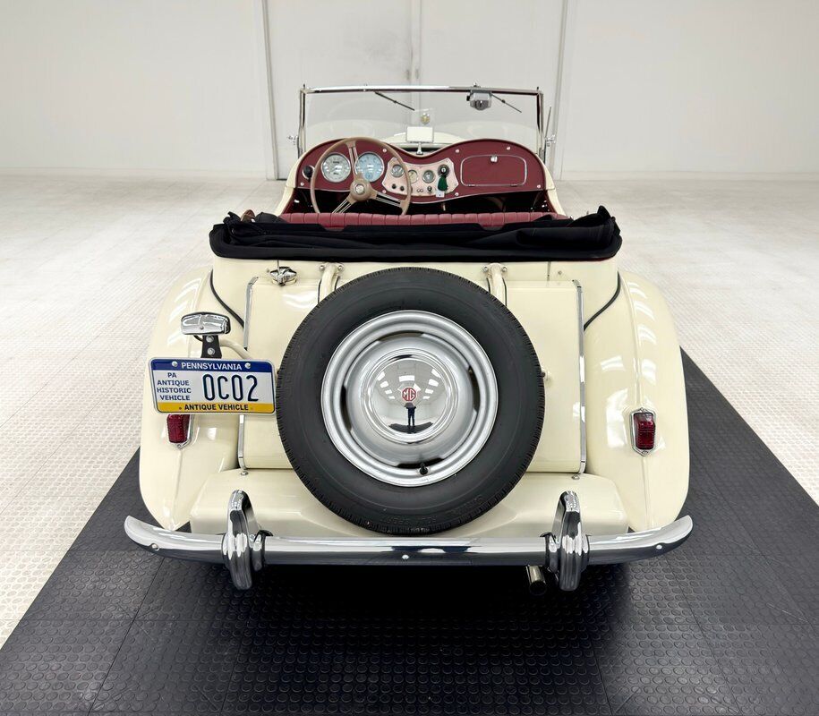 MG-T-Series-Cabriolet-1950-White-Red-4670-6