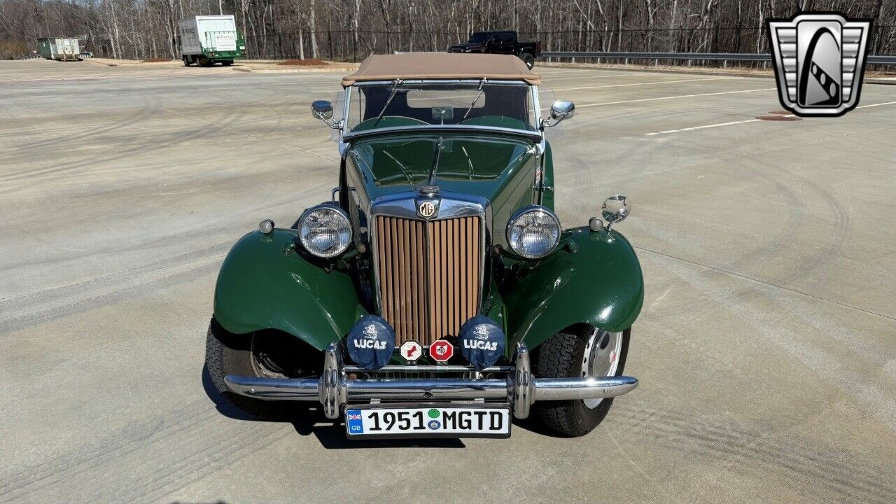 MG-T-Series-Cabriolet-1951-Green-Tan-3685-2