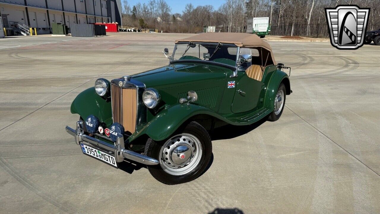 MG-T-Series-Cabriolet-1951-Green-Tan-3685-3