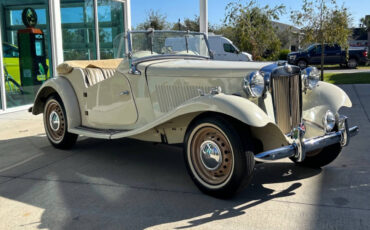 MG-T-Series-Cabriolet-1951-Yellow-Brown-1550-2