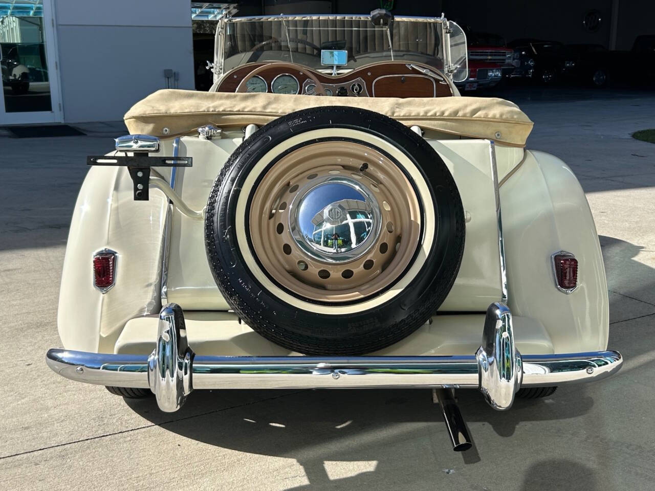 MG-T-Series-Cabriolet-1951-Yellow-Brown-1550-5