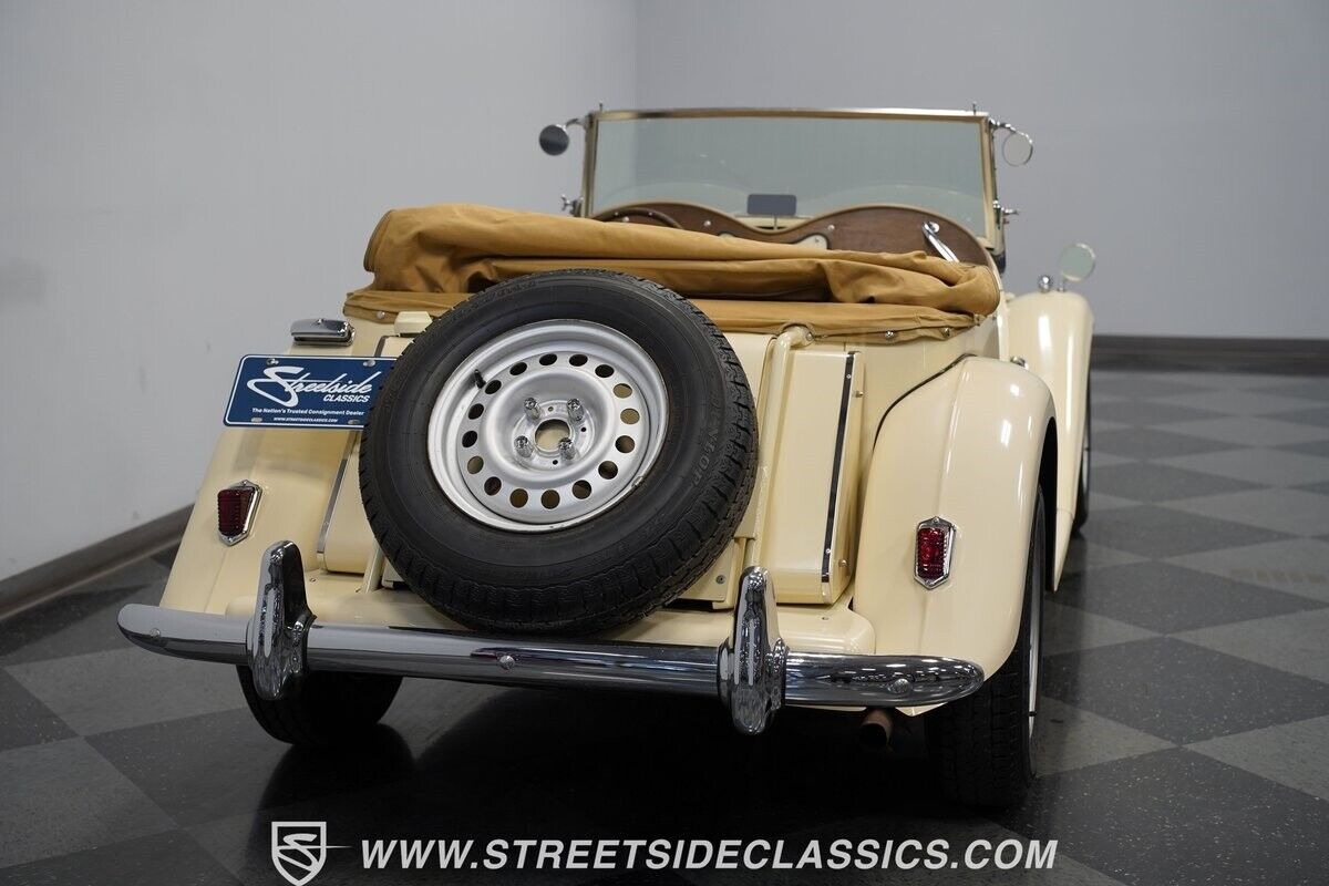 MG-T-Series-Cabriolet-1952-Cream-Tan-946-10