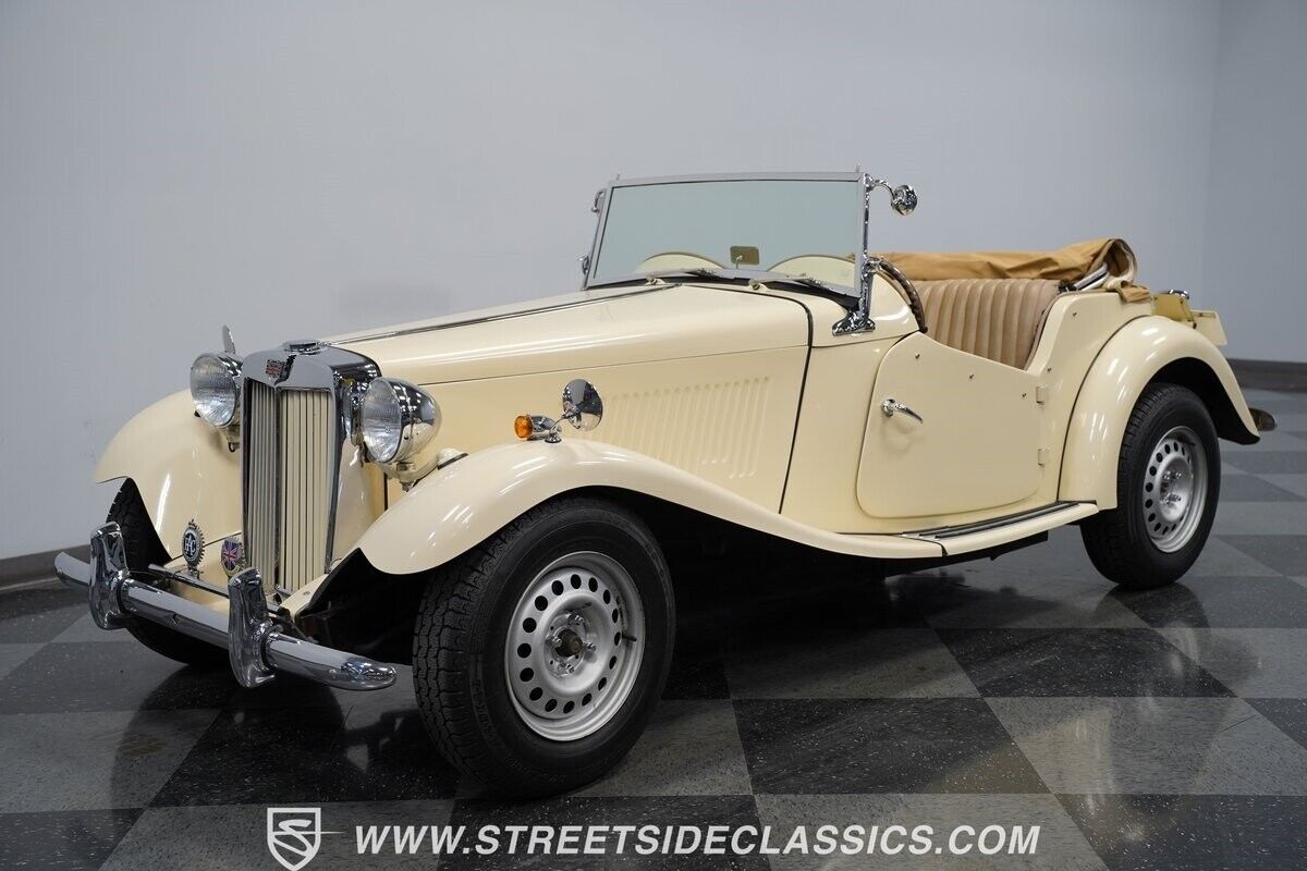 MG-T-Series-Cabriolet-1952-Cream-Tan-946-5