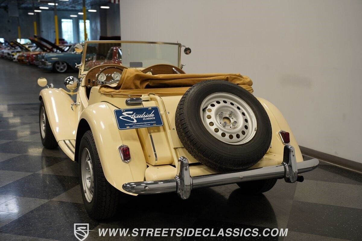 MG-T-Series-Cabriolet-1952-Cream-Tan-946-8