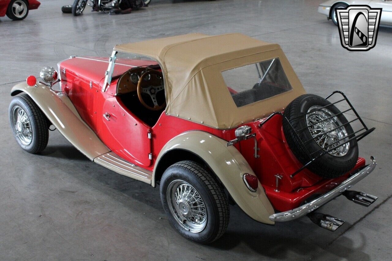 MG-T-Series-Coupe-1985-Red-Black-16245-4