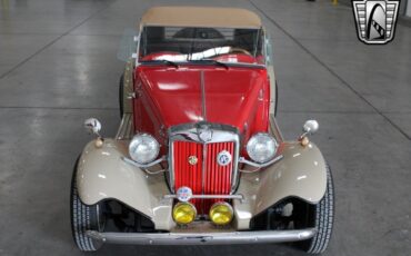 MG-T-Series-Coupe-1985-Red-Black-16245-8