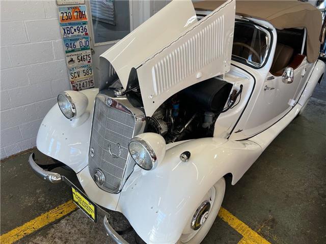 Mercedes-Benz-170-Cabriolet-1939-White-Beige-198-21