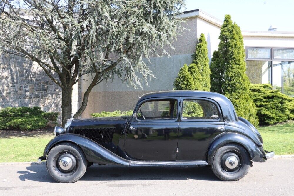 Mercedes-Benz-170V-Berline-1950-Black-Gray-0-3