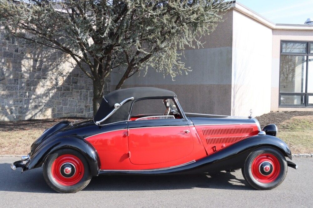 Mercedes-Benz-170V-Cabriolet-1939-Black-Red-0-2