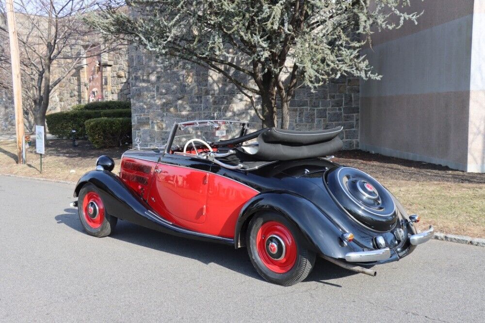 Mercedes-Benz-170V-Cabriolet-1939-Black-Red-0-5