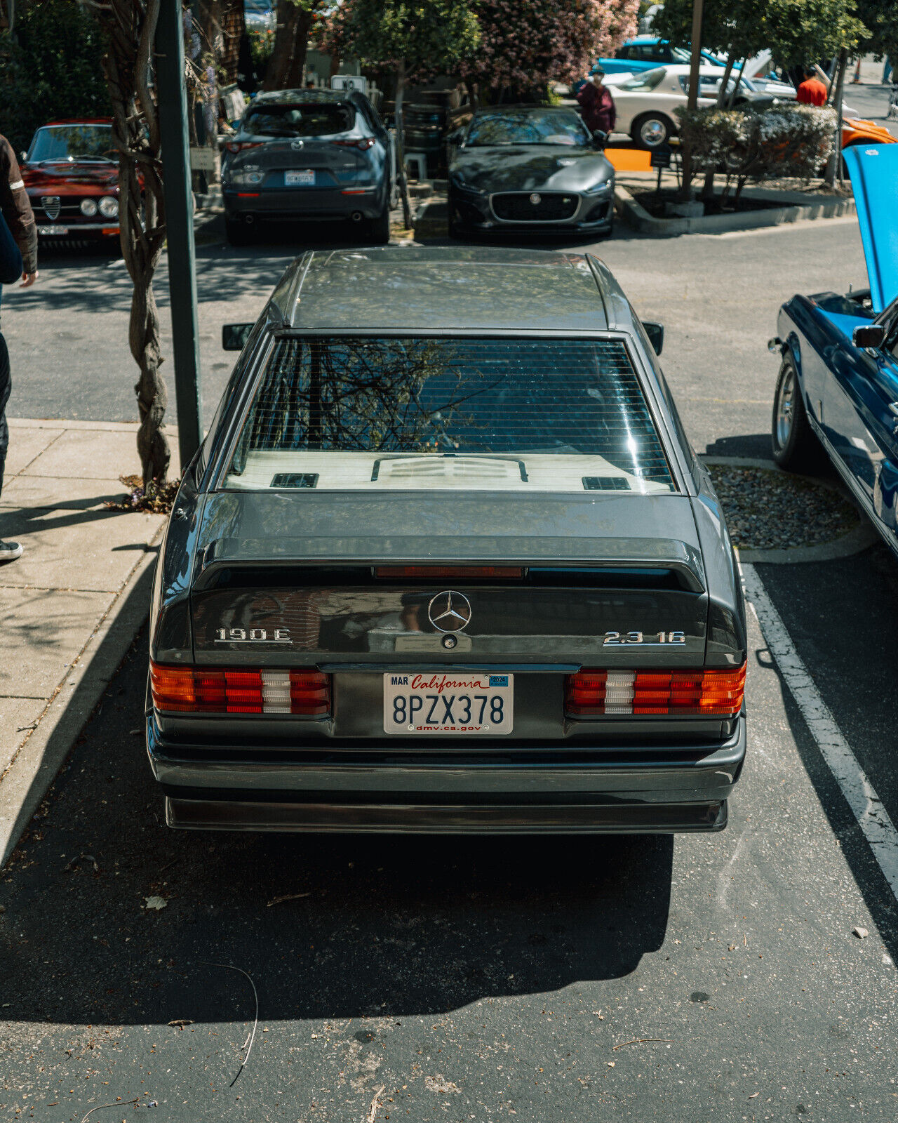 Mercedes-Benz-190-Series-1986-Black-233355-2