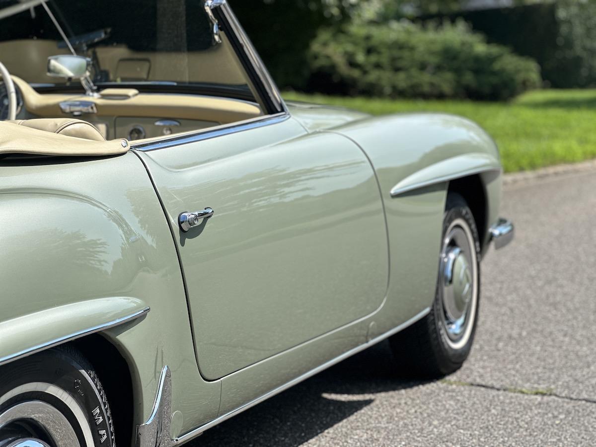 Mercedes-Benz-190-Series-Cabriolet-1960-Green-Tan-100127-26