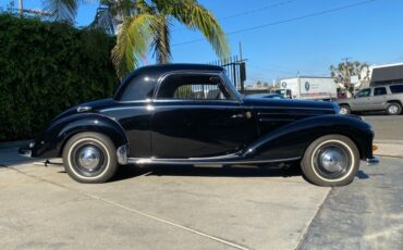 Mercedes-Benz-200-Series-1955-Black-Red-0-2