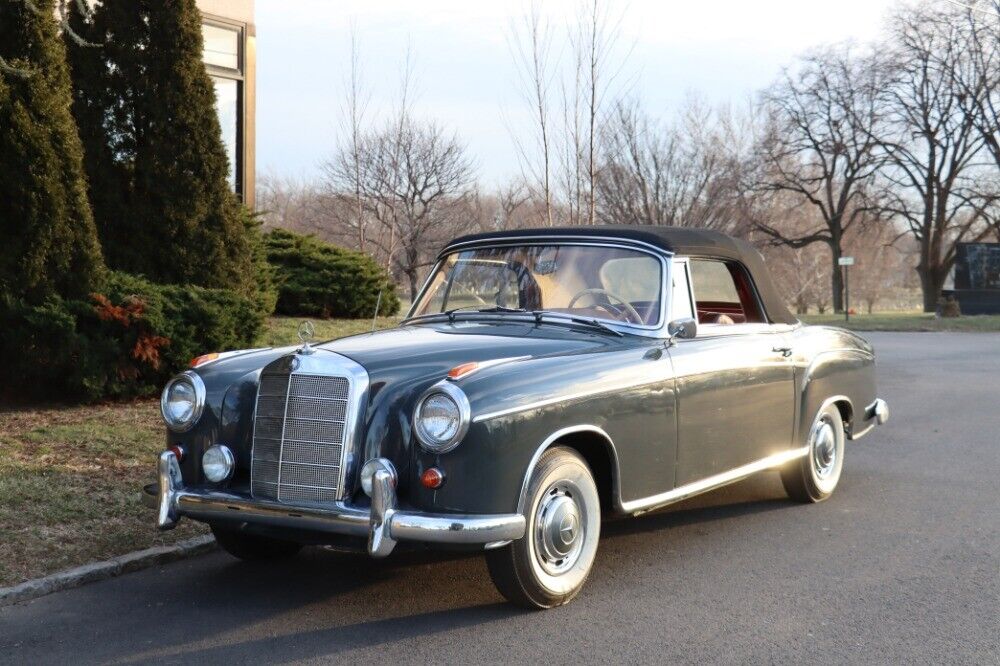 Mercedes-Benz-200-Series-1958-Gray-Red-0-1