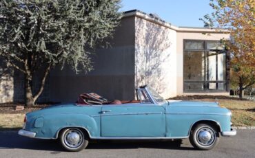 Mercedes-Benz-200-Series-1959-Blue-Burgundy-0-2