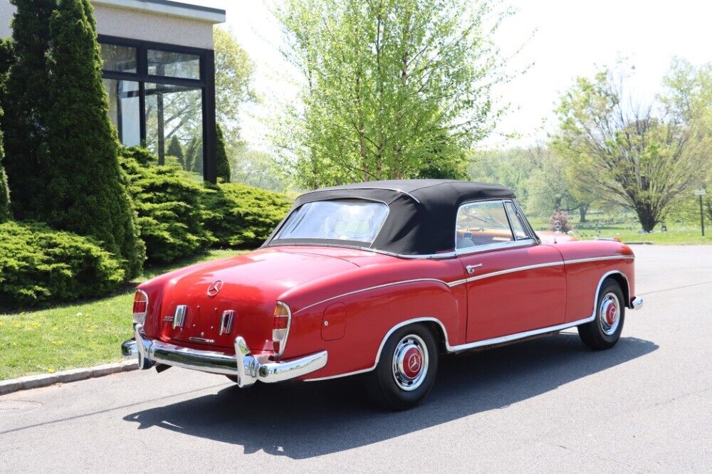 Mercedes-Benz-200-Series-1959-Red-Tan-0-4