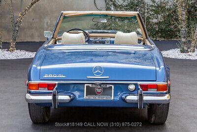 Mercedes-Benz-200-Series-1969-Blue-Other-Color-0-5