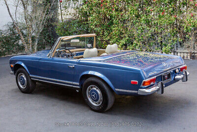 Mercedes-Benz-200-Series-1969-Blue-Other-Color-0-6