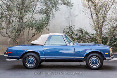 Mercedes-Benz-200-Series-1969-Blue-Other-Color-0-9