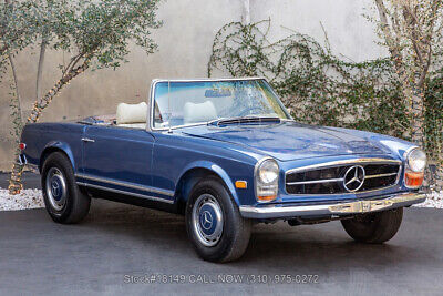 Mercedes-Benz 200-Series 1969