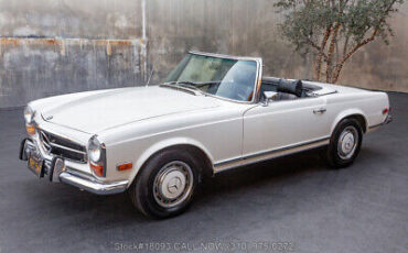 Mercedes-Benz-200-Series-1969-White-Other-Color-0-7