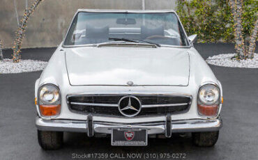 Mercedes-Benz-200-Series-1970-Gold-Other-Color-0-1