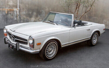 Mercedes-Benz-200-Series-1970-Gold-Other-Color-0-7