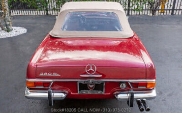 Mercedes-Benz-200-Series-1970-Red-Other-Color-0-10