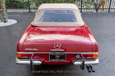 Mercedes-Benz-200-Series-1970-Red-Other-Color-0-10