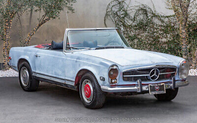 Mercedes-Benz 200-Series 1970 à vendre