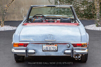 Mercedes-Benz-200-Series-1970-White-Other-Color-0-5