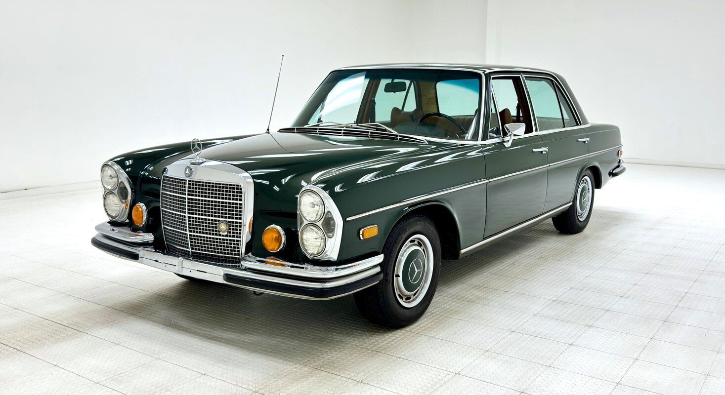 Mercedes-Benz 200-Series 1970 à vendre