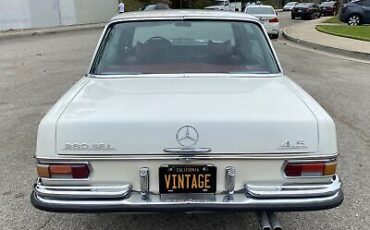 Mercedes-Benz-200-Series-Berline-1973-White-Red-2849-7