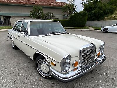 Mercedes-Benz 200-Series 1973 à vendre