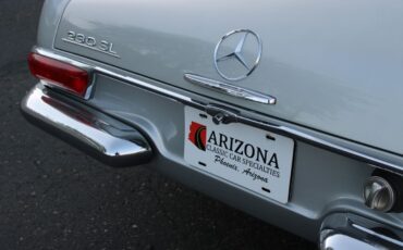 Mercedes-Benz-200-Series-Cabriolet-1967-Silver-Blue-112913-2