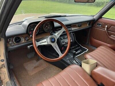 Mercedes-Benz-200-Series-Coupe-1976-Brown-Tan-40527-20