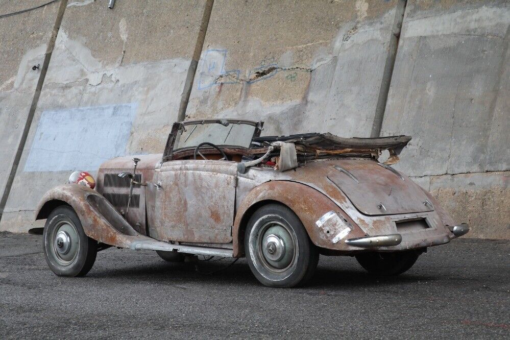 Mercedes-Benz-230-N-Cabriolet-1937-Brown-Red-0-5