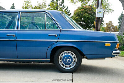 Mercedes-Benz-250-Berline-1969-Blue-Tan-69430-4