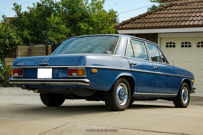 Mercedes-Benz-250-Berline-1969-Blue-Tan-69430-7