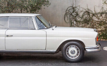 Mercedes-Benz-250SE-1967-White-Other-Color-0-9