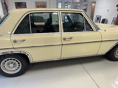 Mercedes-Benz-280SE-1972-Brown-164958-10