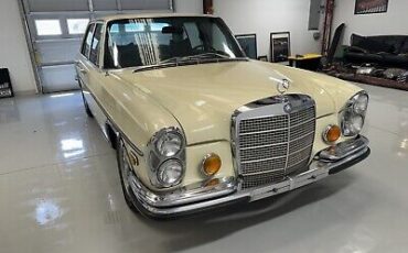 Mercedes-Benz-280SE-1972-Brown-164958-5