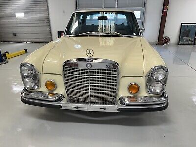 Mercedes-Benz 280SE 1972 à vendre