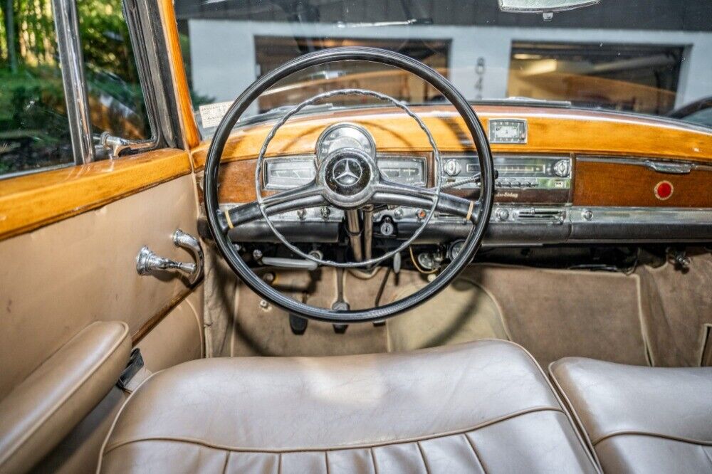 Mercedes-Benz-300-Series-1953-Black-Tan-0-6