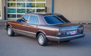 Mercedes-Benz-300-Series-1985-Brown-Brown-117828-6