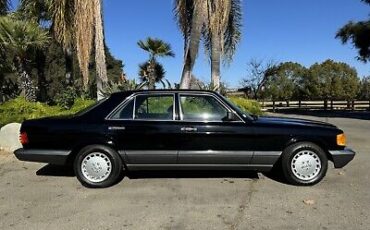 Mercedes-Benz-300-Series-1989-Black-101588-3