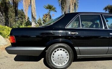 Mercedes-Benz-300-Series-1989-Black-101588-8