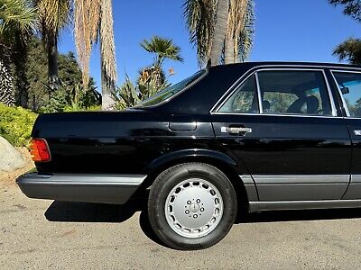 Mercedes-Benz-300-Series-1989-Black-101588-8