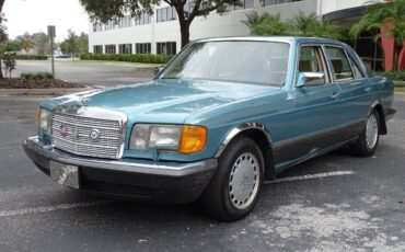 Mercedes-Benz-300-Series-1991-Blue-Tan-378791-3