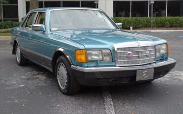 Mercedes-Benz-300-Series-1991-Blue-Tan-378791-9